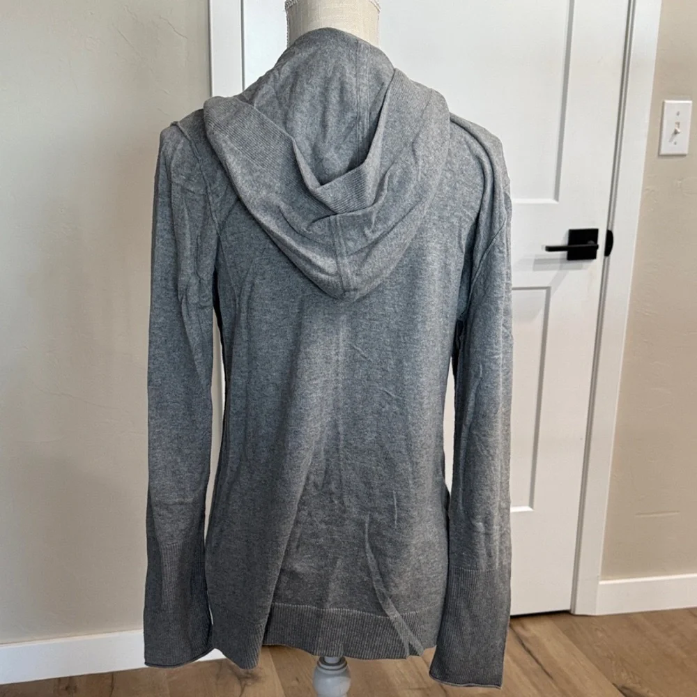 AEO GRAY BUTTON UP CARDIGAN WITH HOODIE - Picture 4 of 15